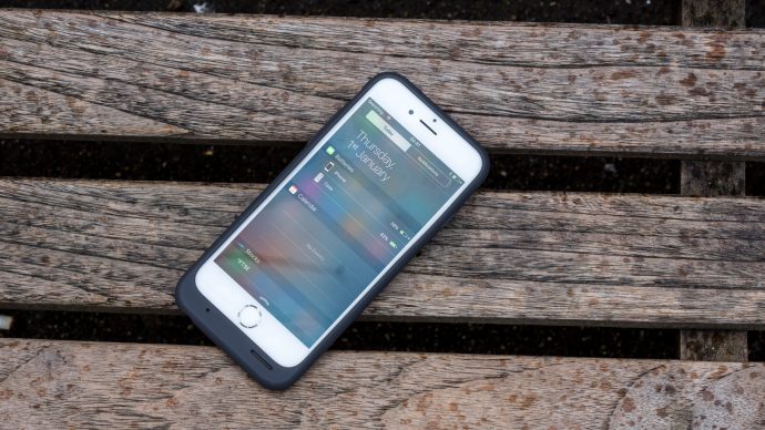 IPhone 7 väljalaskekuupäeva kuulujutud ja uudised võivad sisaldada juhtmevaba laadimise pikamaatehnoloogiat