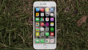Apple iPhone 6 recenzija: Uspravno