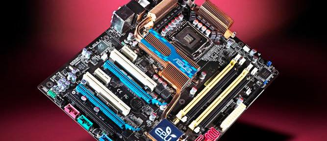 Asus P5Q Deluxe με αναθεώρηση chipset Intel P45
